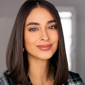 Kiara Gomez Glad Bak